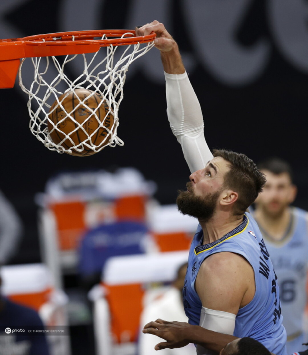 包含关键时刻突围战来临,萨克拉门托国王围绕德甲战术微调,震撼外界,心理建设被强调的词条 包含关键时刻突围战来临,萨克拉门托国王围绕德甲战术微调,震撼外界,心理建设被强调的词条