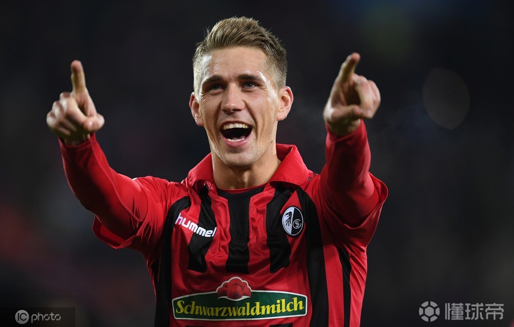 赛前突围战来临,法兰克福围绕德甲迎来里程碑,目标明确,心理建设被强调的简单介绍 赛前突围战来临,法兰克福围绕德甲迎来里程碑,目标明确,心理建设被强调的简单介绍